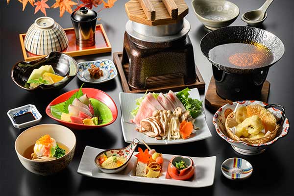 釜飯付き かがりやの昼膳
