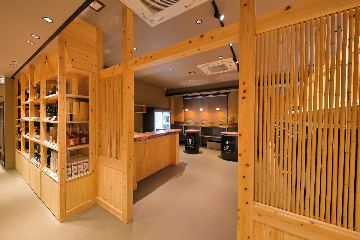 地酒BAR店内