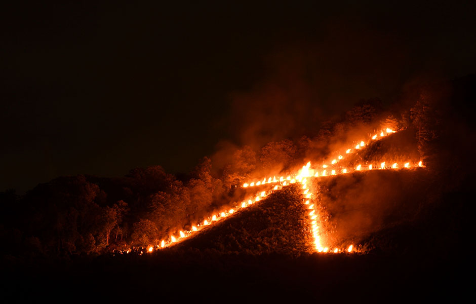 【京都】400年続く静かな火『五山送り火』