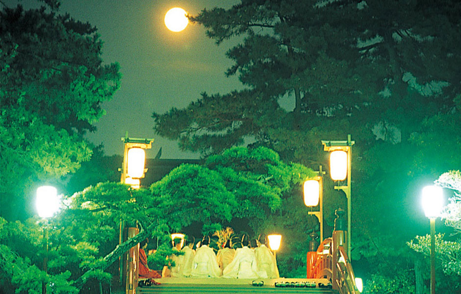 【大阪】太鼓橋の上にお月さまが見える幻想的な空間 住吉大社『観月祭』