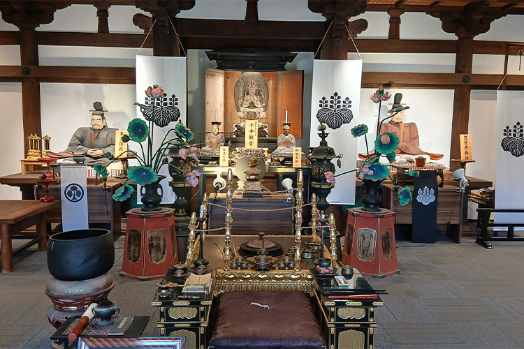 壷阪寺　本堂